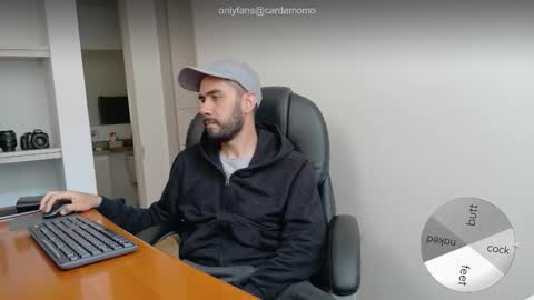 Snapshot of chrissmithin5 chatting on November 16, 2025, 3:28 pm Cardamomo online show from November 16, 2025, 3:28 pm