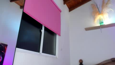 Hi dont forguet to follow me    online show from October 16, 2025, 6:25 am