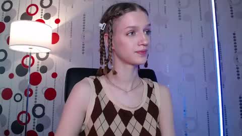 chrissy_joyful online show from June 7, 2026, 4:05 am