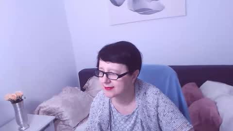 Christa online show from October 8, 2025, 11:57 pm