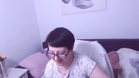 Christa online show from March 19, 2026, 10:25 pm