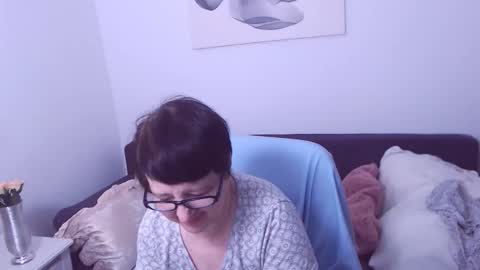 Christa online show from April 18, 2026, 7:29 pm