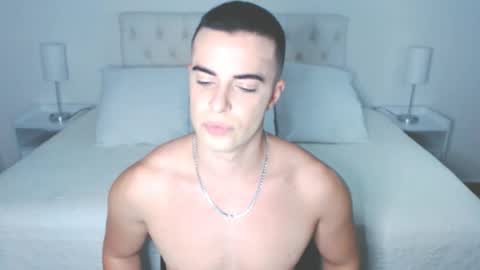 christiandiorx online show from November 1, 2025, 12:12 am