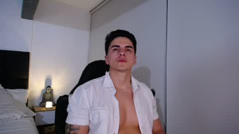 Snapshot of christianvalenzia chatting on June 17, 2026, 1:30 am Christian online show from June 17, 2026, 1:30 am