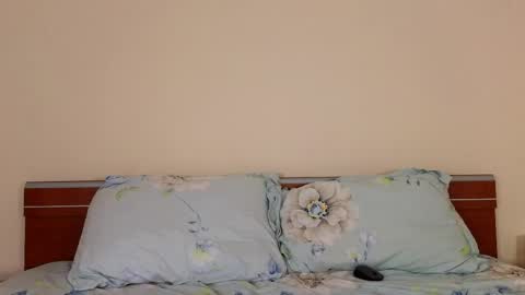 christihanson online show from April 21, 2026, 2:56 pm