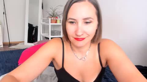 christina rosse online show from September 14, 2025, 8:46 am