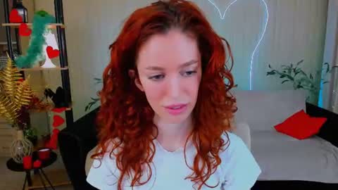 christinaconteeree online show from July 16, 2026, 7:20 pm