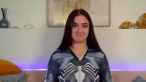 Christina online show from September 24, 2025, 5:27 pm