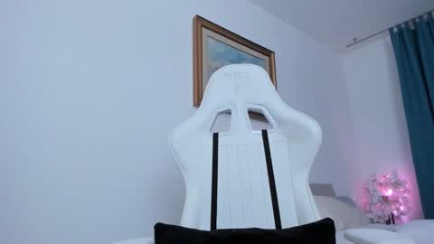 Snapshot of christine0990__ chatting on December 11, 2024, 8:36 am Hi im Christine online show from December 11, 2024, 8:36 am