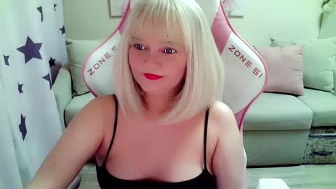 Christi online show from September 17, 2025, 8:16 am