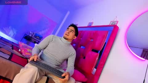 christopher online show from April 28, 2026, 11:21 pm