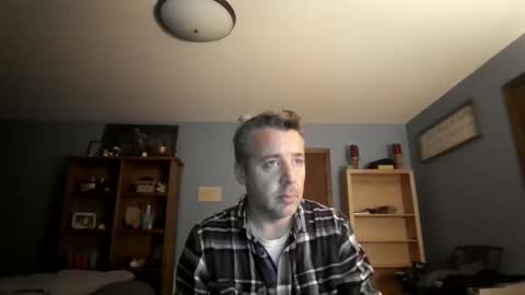 chrisw8121 online show from March 8, 2026, 2:59 am