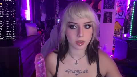 Snapshot of chromeheartzz chatting on June 11, 2026, 3:26 am chromeheartzz online show from June 11, 2026, 3:26 am