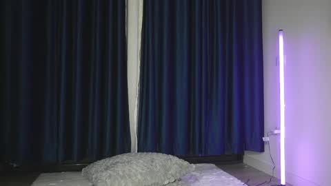 Chrystal online show from June 3, 2026, 8:58 pm