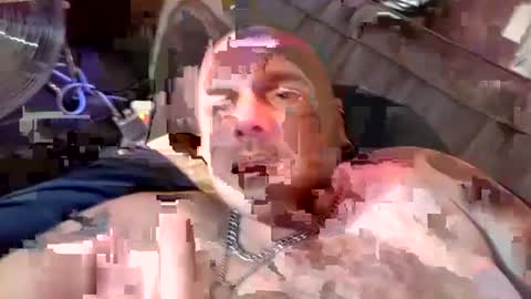 chubbyman44 online show from July 4, 2026, 9:21 pm