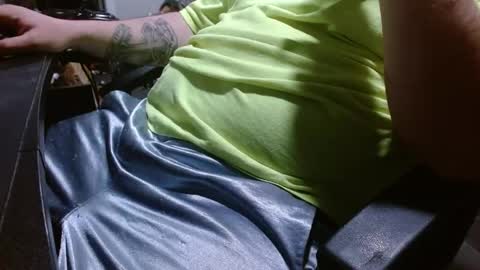 Snapshot of chubbyuncut5 chatting on April 4, 2026, 4:00 am chubbyuncut5 online show from April 4, 2026, 4:00 am