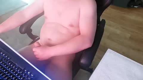 Snapshot of chucky606 chatting on April 10, 2026, 2:44 pm chucky606 online show from April 10, 2026, 2:44 pm