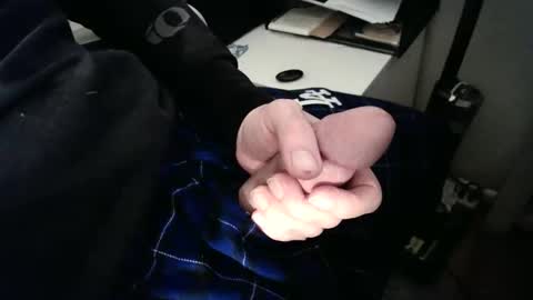 Im so cute online show from February 14, 2026, 4:42 am