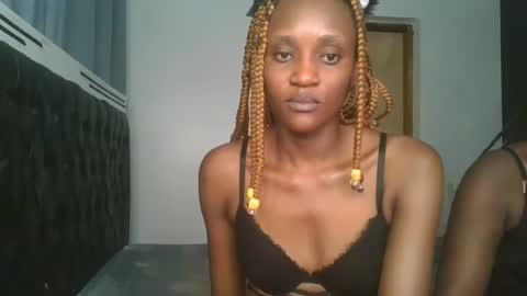 chyna_baibe online show from October 4, 2025, 5:22 pm