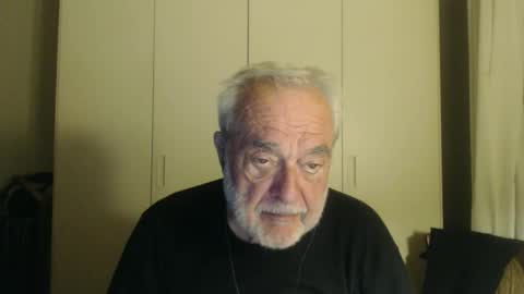 ciaoamoremio4 online show from November 23, 2025, 5:13 pm