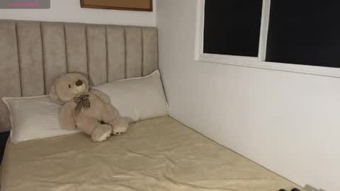 Mia online show from March 24, 2026, 5:34 am