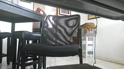 cigneska1 online show from December 30, 2024, 5:34 pm