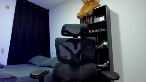 Luna and Sebas  online show from July 5, 2026, 4:19 am