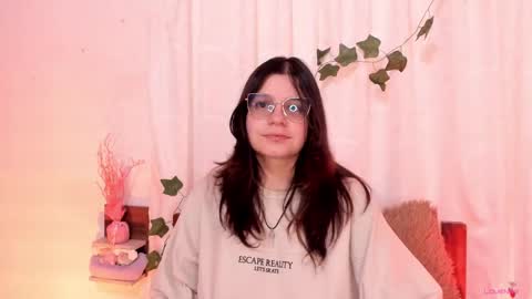 Sofi Eva and Mey online show from February 13, 2025, 4:28 pm