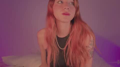 Snapshot of cinderella_lewis chatting on December 23, 2025, 3:15 am Sofi Eva and Mey online show from December 23, 2025, 3:15 am