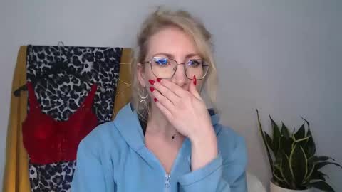 Cinderella online show from April 21, 2026, 5:36 am