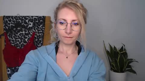 Cinderella online show from April 22, 2026, 5:32 am