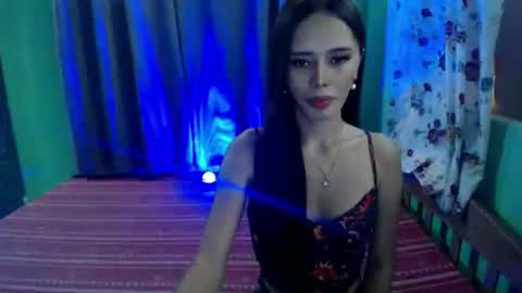 Cindy  online show from December 4, 2025, 1:26 am