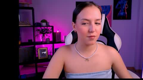 cindylovesmith online show from December 19, 2025, 4:08 am