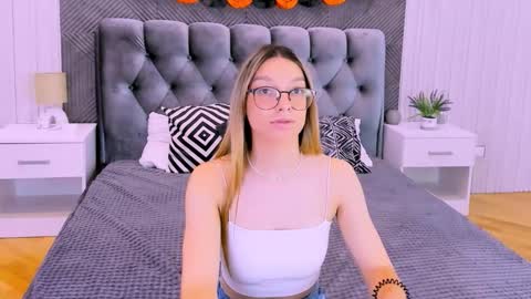 cindymori online show from November 1, 2025, 2:30 pm