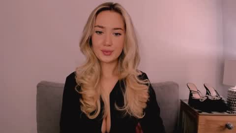 Snapshot of cindyprettywomen chatting on July 25, 2026, 6:00 am cindyprettywomen online show from July 25, 2026, 6:00 am