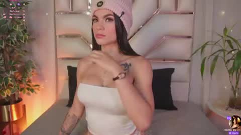 Snapshot of cinthia_jones2 chatting on July 14, 2026, 5:56 am Cinthia online show from July 14, 2026, 5:56 am