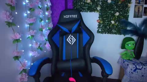 CinthiaCarter online show from September 13, 2025, 4:23 am