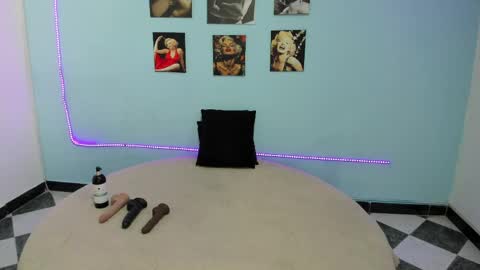 Snapshot of cinthya_dan chatting on May 15, 2026, 6:26 pm Cinthya online show from May 15, 2026, 6:26 pm