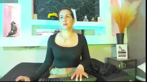 Cinthya  online show from January 10, 2026, 2:08 pm