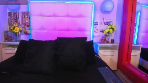 cinthya_walker1 online show from June 7, 2026, 1:48 pm