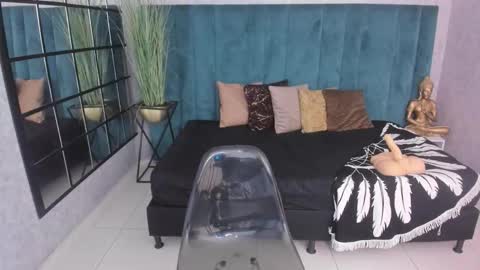  CINTIA  online show from February 12, 2026, 11:27 am