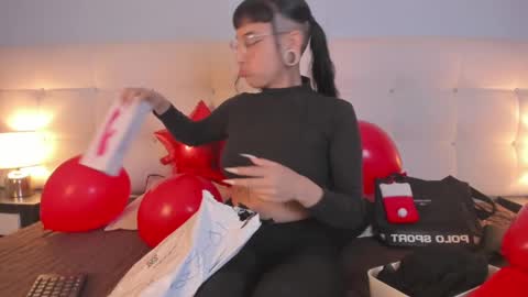 Cintya online show from February 18, 2025, 9:20 pm