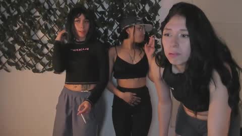 Cintya online show from March 8, 2025, 8:22 am