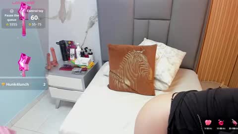 CINTIA  online show from September 19, 2025, 7:58 pm