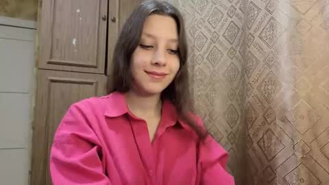 Lisa Salivan online show from November 25, 2025, 11:16 pm