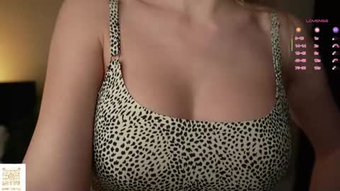 Sandy online show from April 21, 2026, 7:50 pm