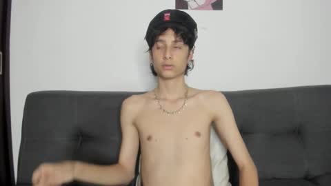 cirosky_elchicopolla online show from January 12, 2026, 3:45 am