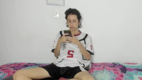 cirosky_elchicopolla online show from February 18, 2026, 3:35 am