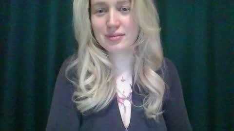 citrusblissss online show from March 8, 2025, 1:03 pm