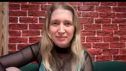 citrusblissss online show from October 27, 2025, 3:05 pm